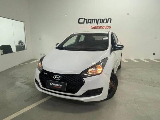HYUNDAI HB20 1.6 R SPEC 16V FLEX 4P AUTOMÁTICO HYUNDAI HB20 1.6 R SPEC 16V FLEX 4P AUTOMÁTICO